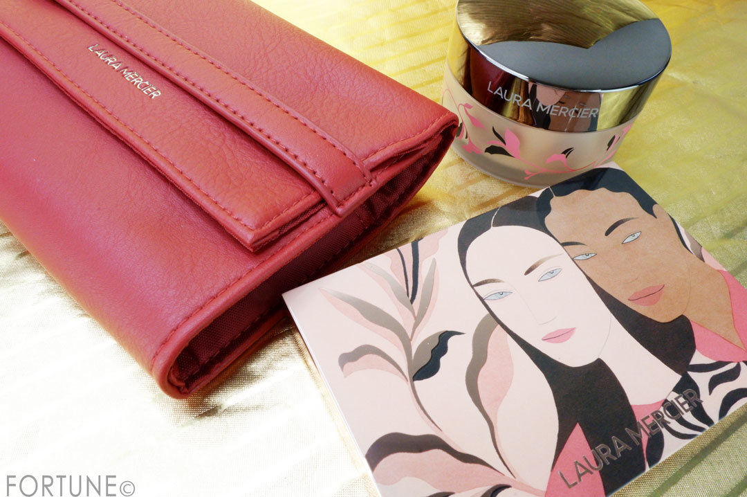 画像：ローラ メルシエ　「ファイン アート アイ シャドウ パレット」「ペイント ザ タウン リュクス ブラシ コレクション」「トランスルーセント ルース セッティング パウダー グロウ リミテッド エディション」　2019クリスマスコフレ