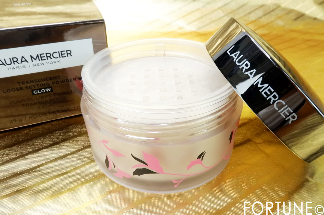 画像：ローラ メルシエ　「トランスルーセント ルース セッティング パウダー グロウ リミテッド エディション」　2019クリスマスコフレ