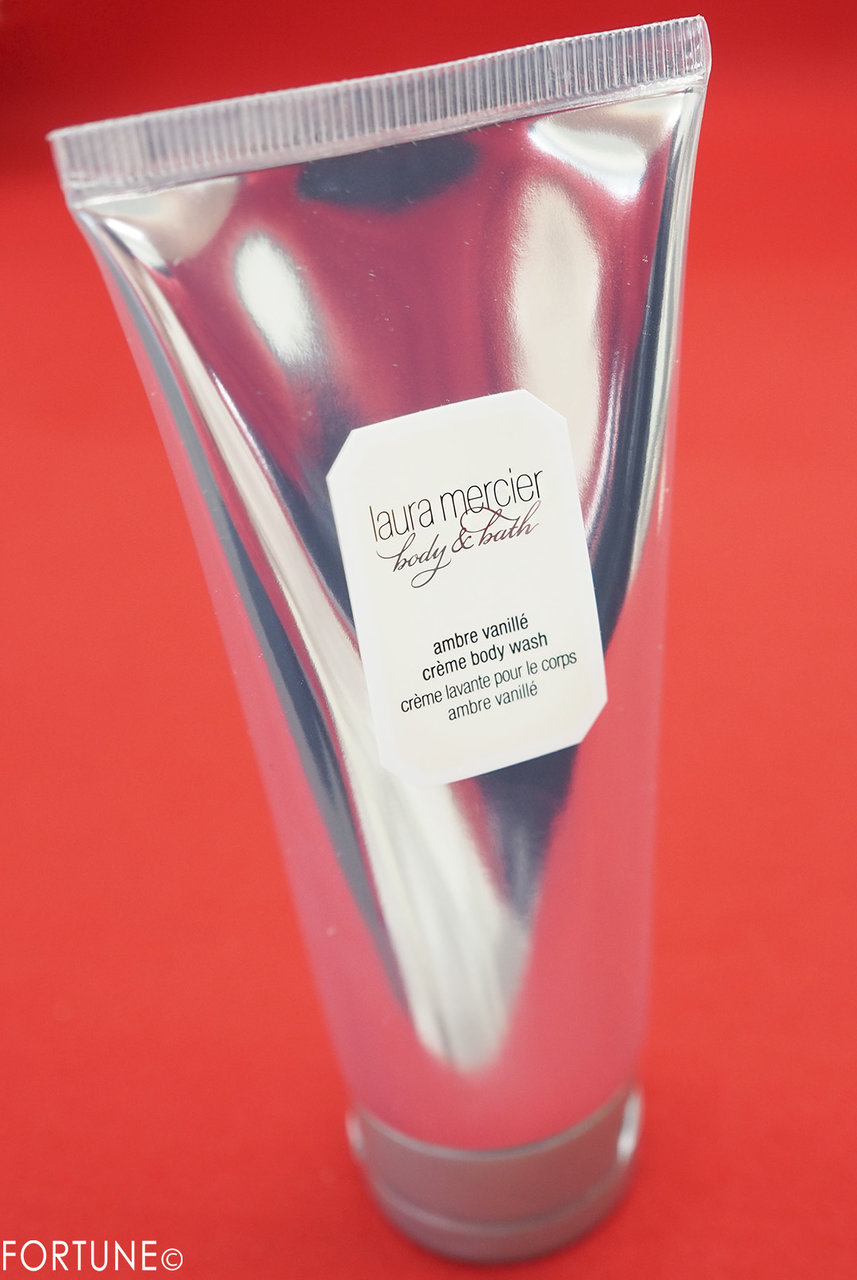 ローラメルシエ「リュクス アルティム アンバーバニラ リュクス ボディ コレクション」