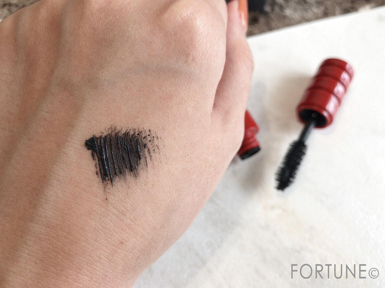 NARS クライマックスマスカラ　スウォッチ