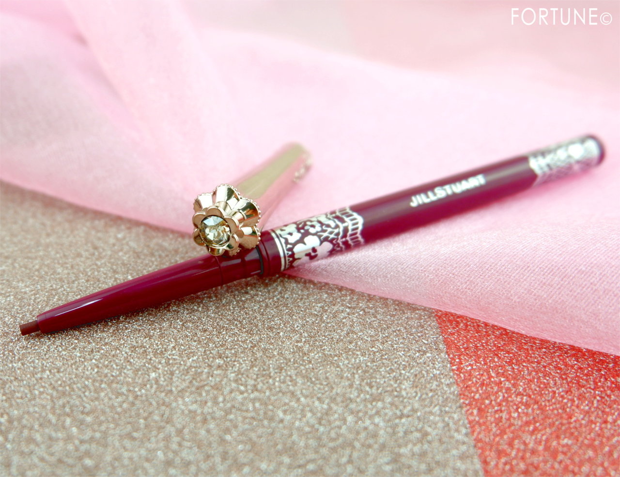 ジルスチュアート2019クリスマスコフレ「ロイヤル＆アーバンプリンセス コレクション」ハーフェイヴァリット ジェルアイライナー