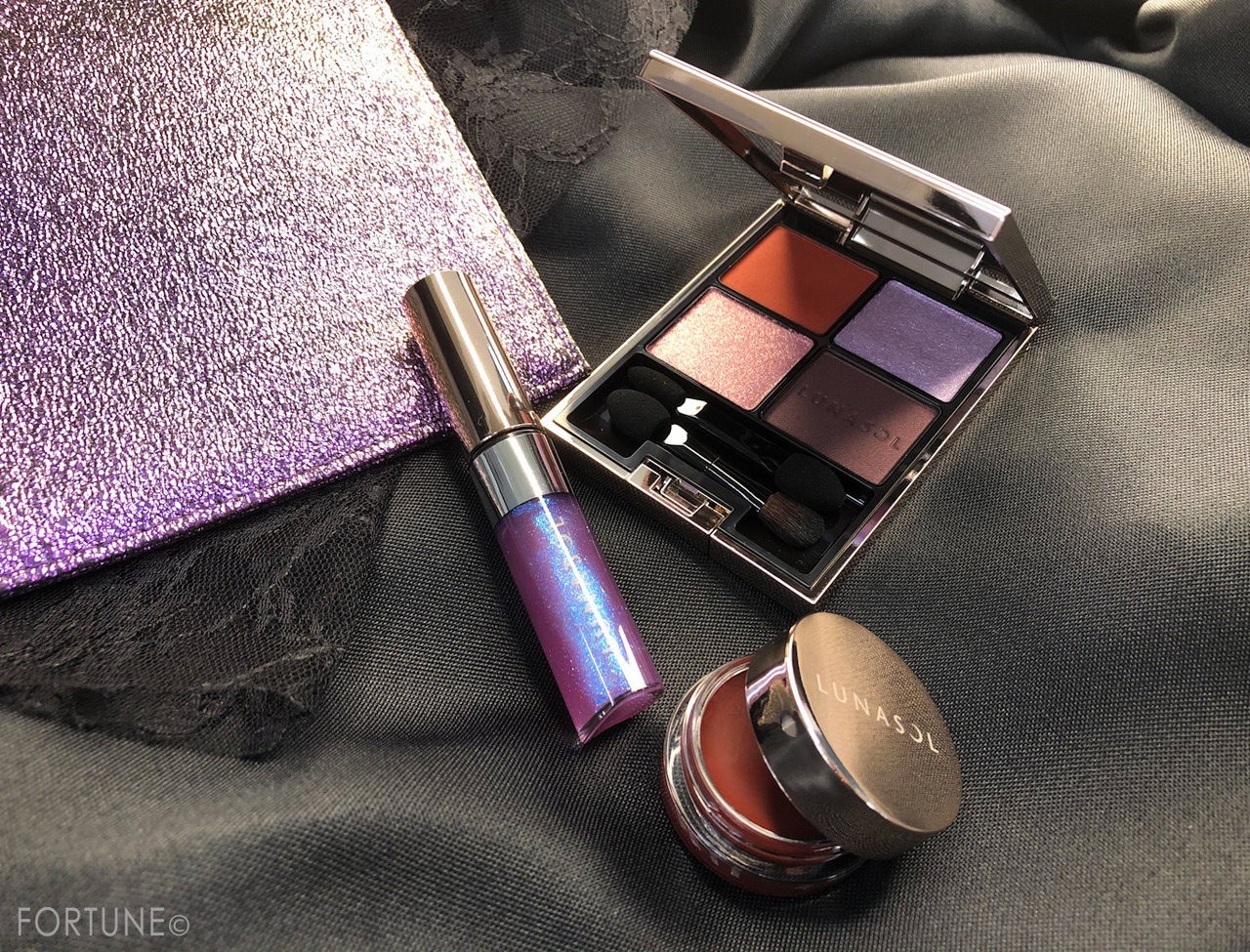 画像：ルナソル 2019クリスマスコフレ「ホリデーフェイバリット 2019」