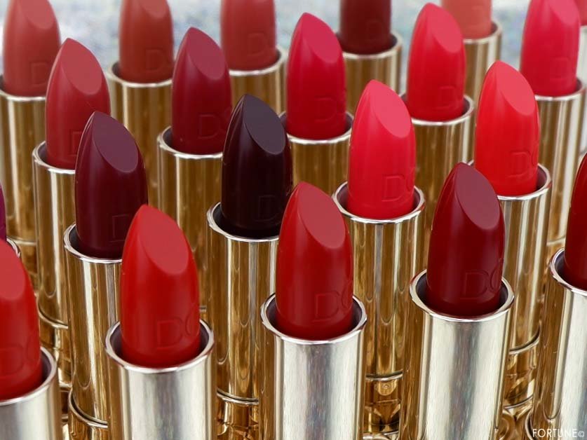 画像：ドルチェ＆ガッバーナ ビューティ「ザ・オンリーワン ルミナスカラー リップスティック」