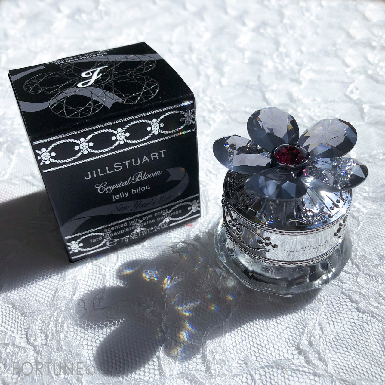 画像：ジルスチュアート「クリスタルブルーム ジェリービジュー」11月(04 New Year's Eve)