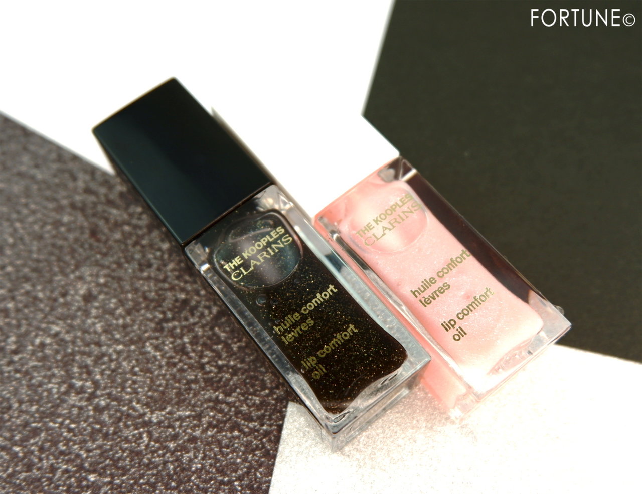 クラランス「コンフォートリップオイル」2019冬新色「ダークストーン」「ライトストーン」