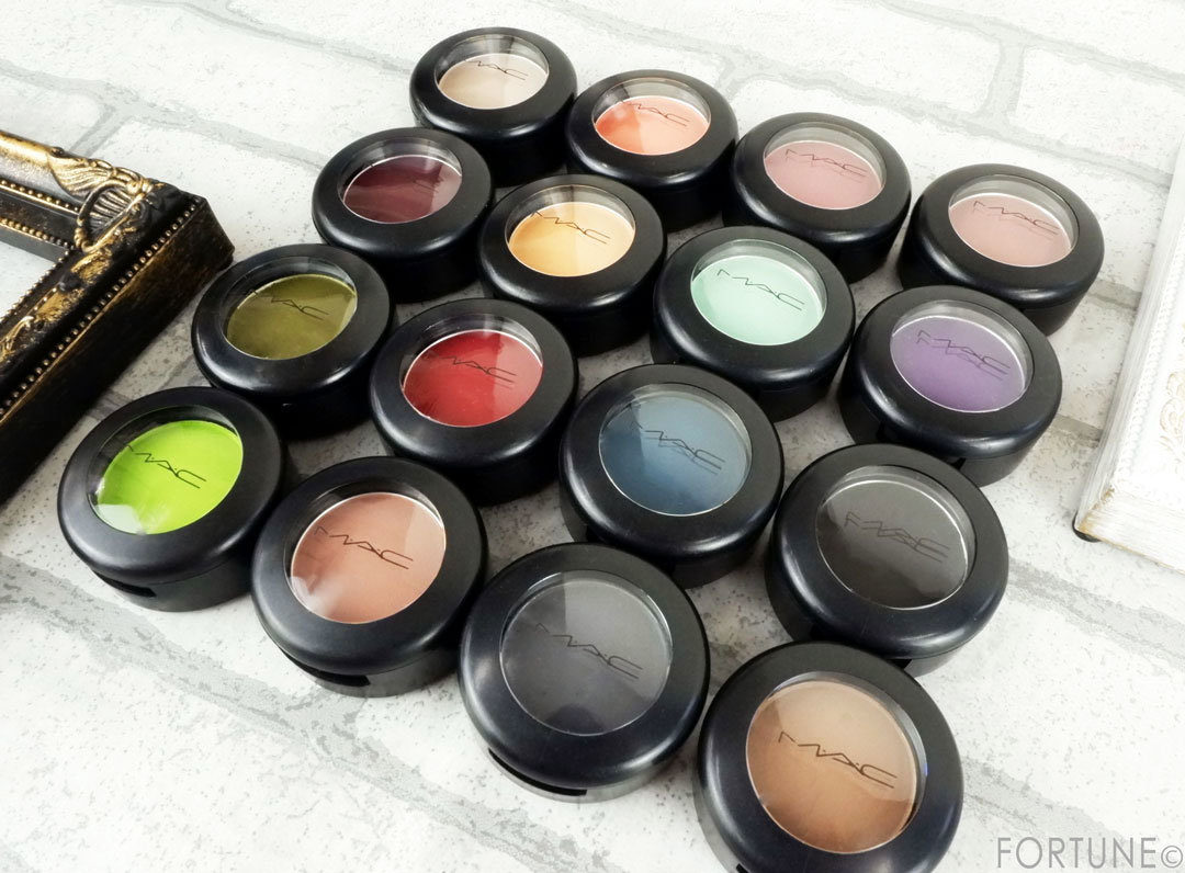 ハロウィンメイク：M·A·C（マック）「スモール アイシャドウ」