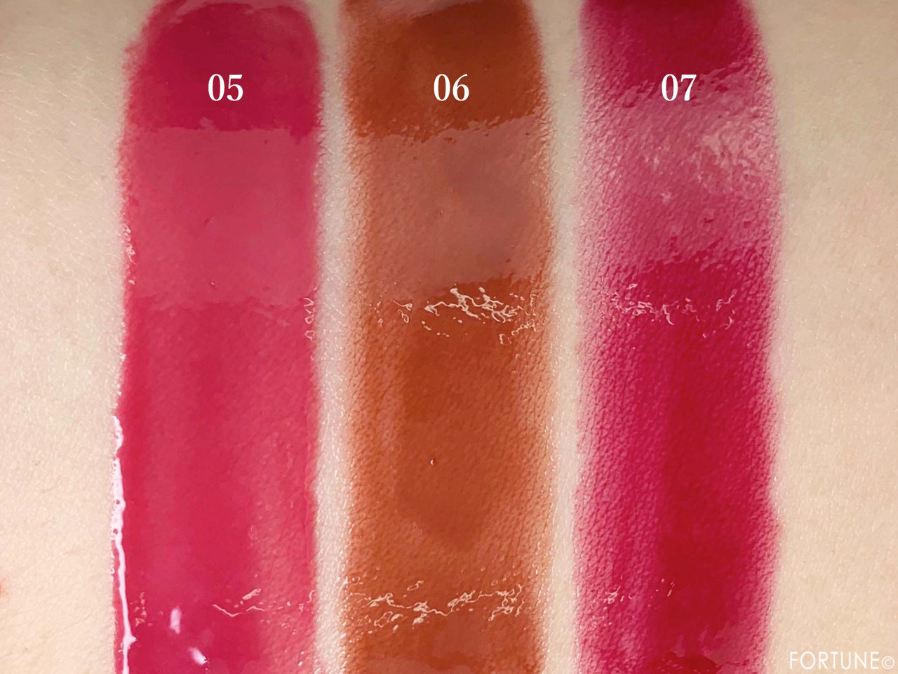 画像：吉田朱里プロデュース B IDOL（ビー アイドル）つやぷるリップ／アカリップ