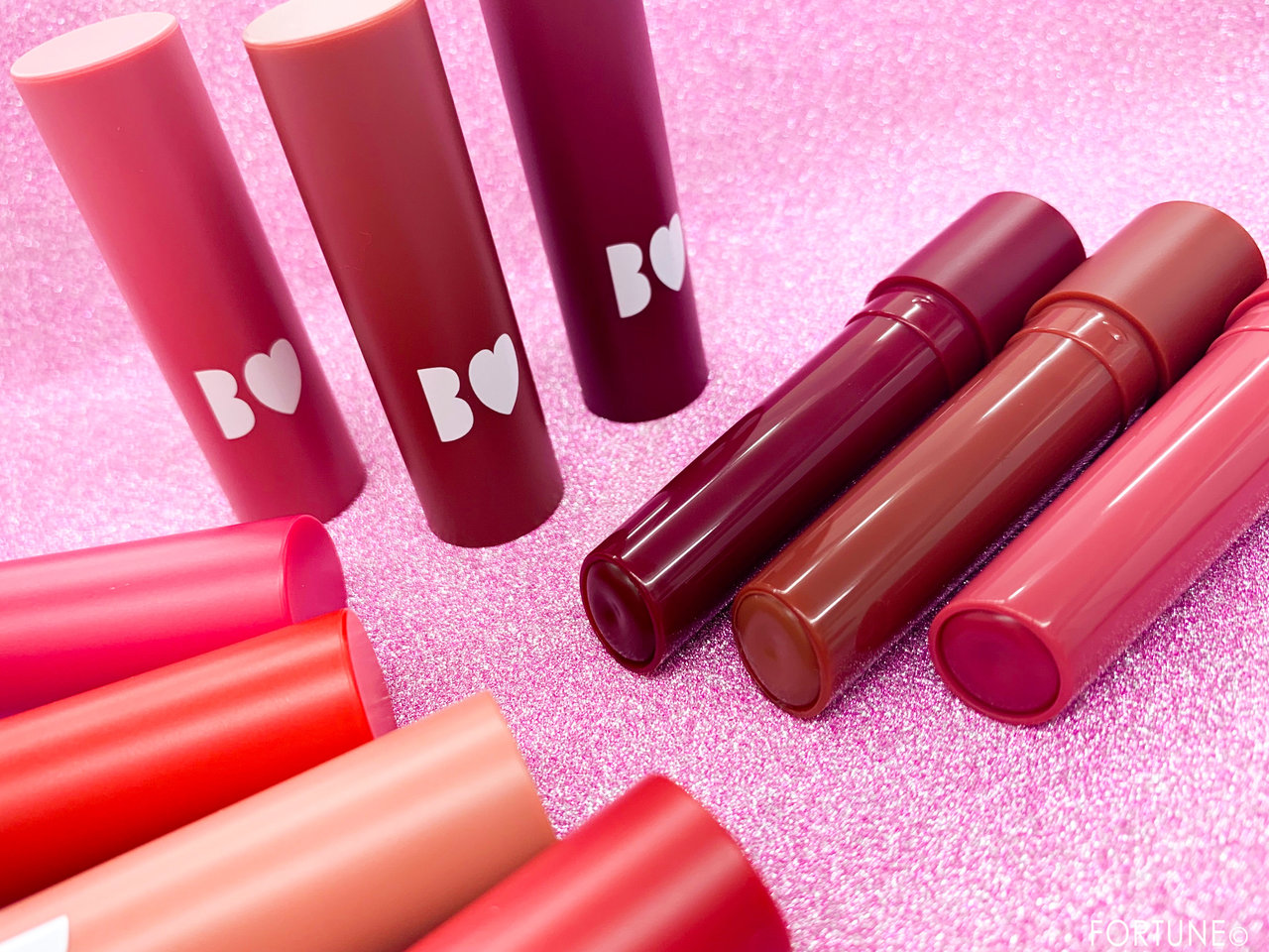 画像：吉田朱里プロデュース B IDOL（ビー アイドル）つやぷるリップ／アカリップ