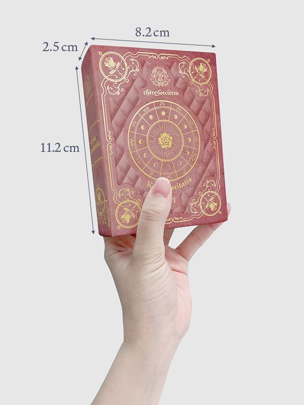 魔女コスメ　薔薇の魔女アイシャドウパレット