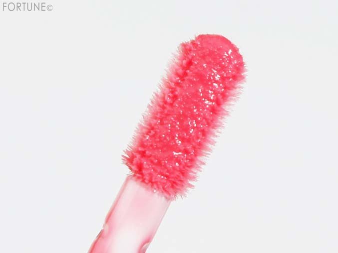 画像：ボビイ ブラウン「クラッシュド オイル インフューズド グロス」