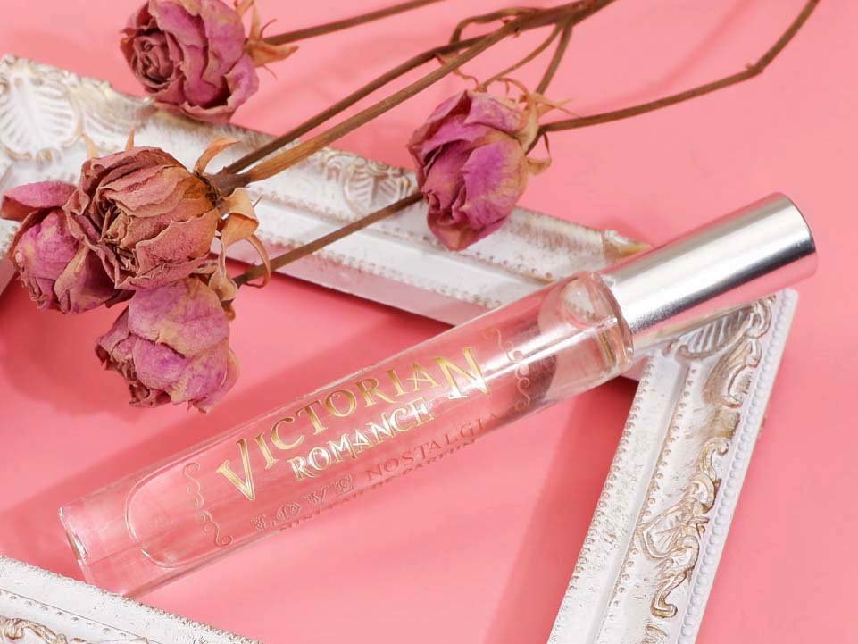 画像：BEAUTY COTTAGE（ビューティーコテージ）「ビクトリアン ロマンス ラブ ノスタルジア ミニ オードパルファン」