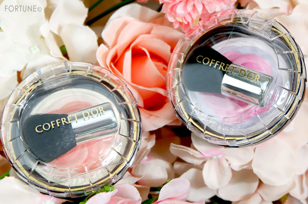 画像： COFFRET D'OR（コフレドール）「スマイルアップチークスN」限定2種