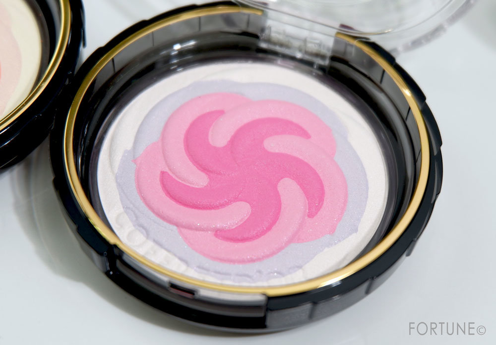 画像： COFFRET D'OR（コフレドール）「スマイルアップチークスN」限定2種