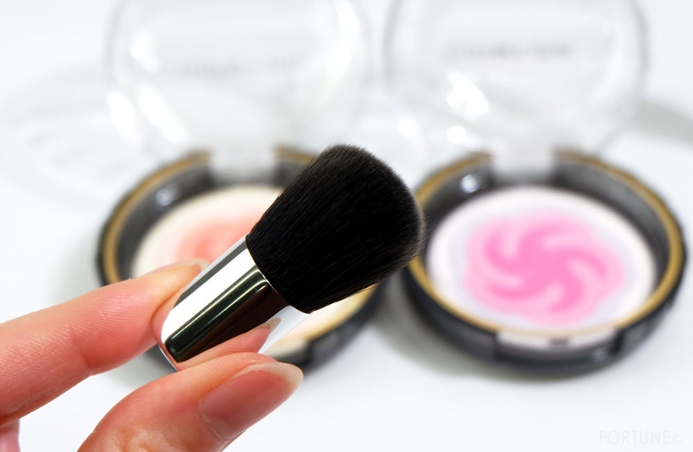 画像： COFFRET D'OR（コフレドール）「スマイルアップチークスN」限定2種