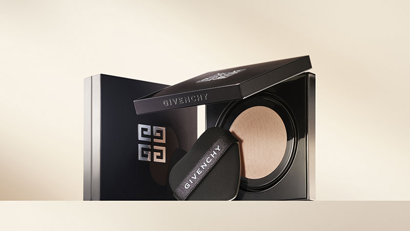 ジバンシイ　タン・クチュール・クッション