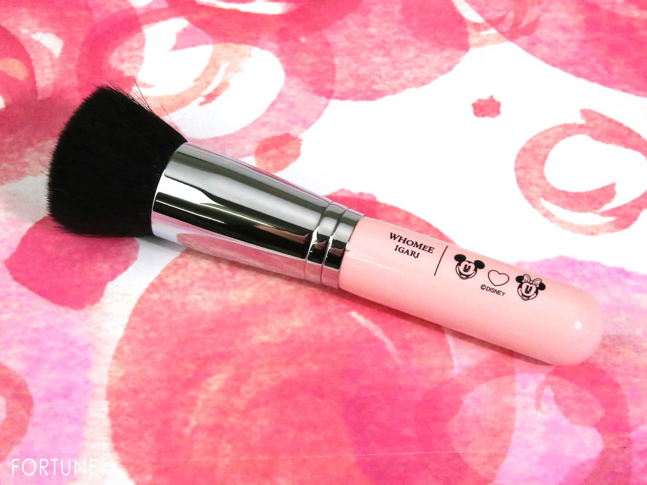 画像：WHOMEE（フーミー）ディズニーストア限定コスメ「フーミー チークブラシ 熊野筆」