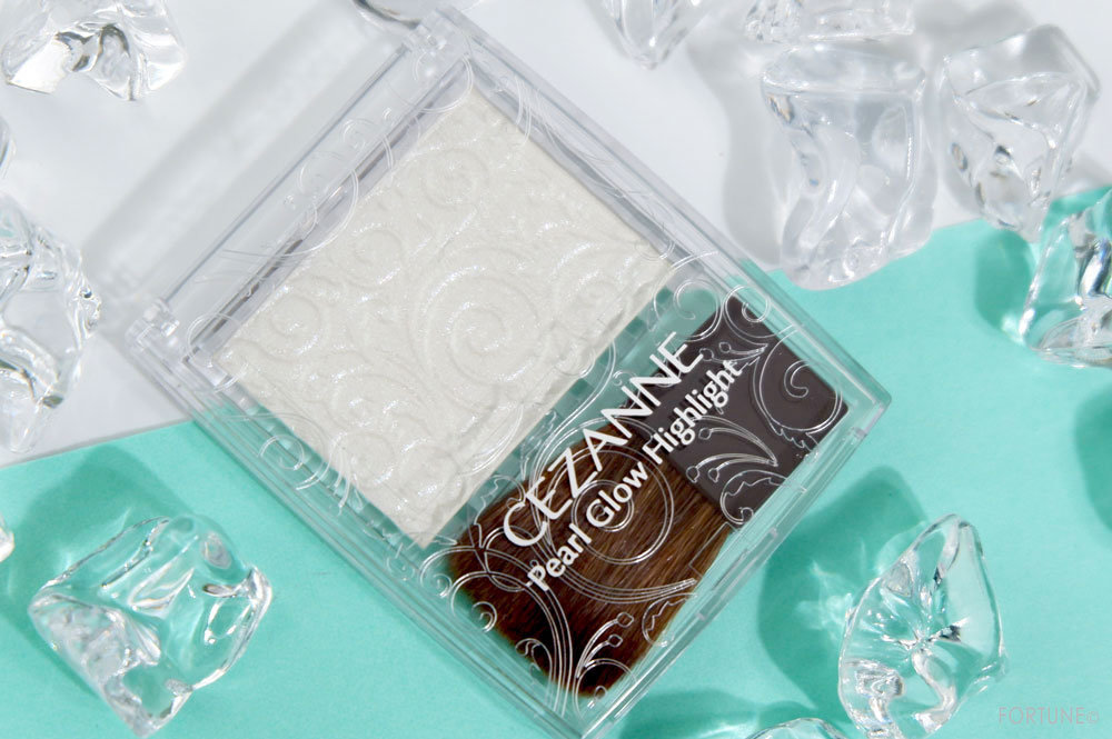 画像：セザンヌ「パールグロウハイライト オーロラミント」