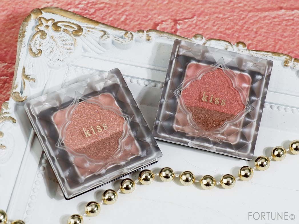 画像：、kiss（キス）の「キス デュアルアイズBX」バレンタイン限定カラー