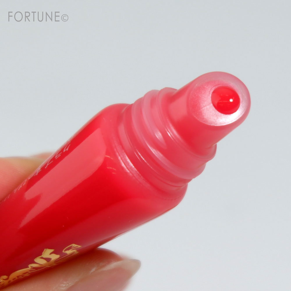 クラブすっぴんリップエッセンス