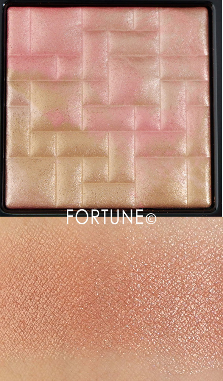 画像/ボビイブラウン モラグ マイヤーズコフ コレクション：ハイライティングパウダー