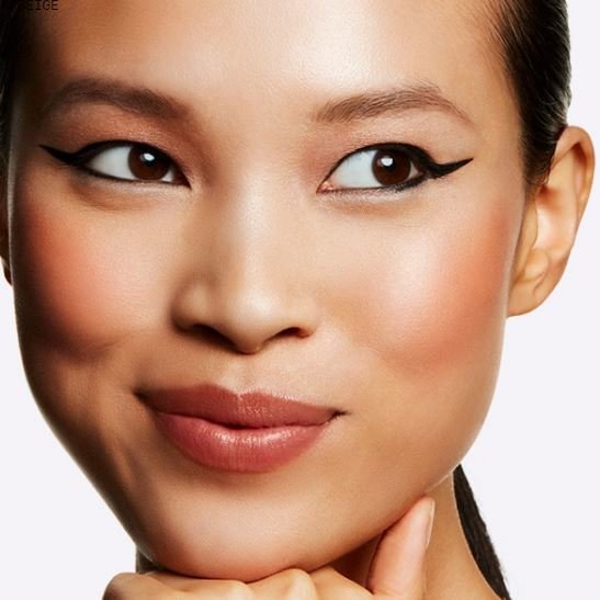 グロー プレイ ブラッシュ