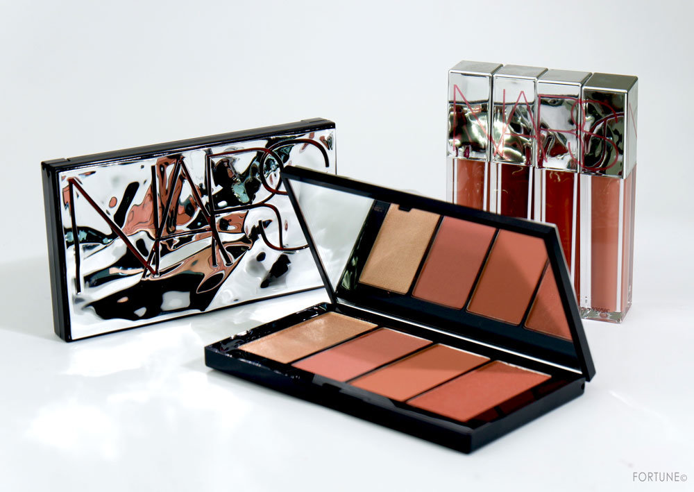 NARS ホットフィックスチークパレット