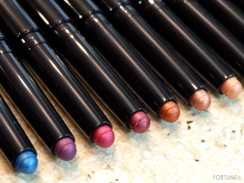 画像：LAURA MERCIER（ローラ メルシエ）「キャビアスティック アイカラー」新色12色