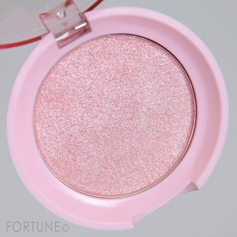 画像：イニスフリー/チェリーブロッサム ルミナイザー 2020 Jeju Color Picker