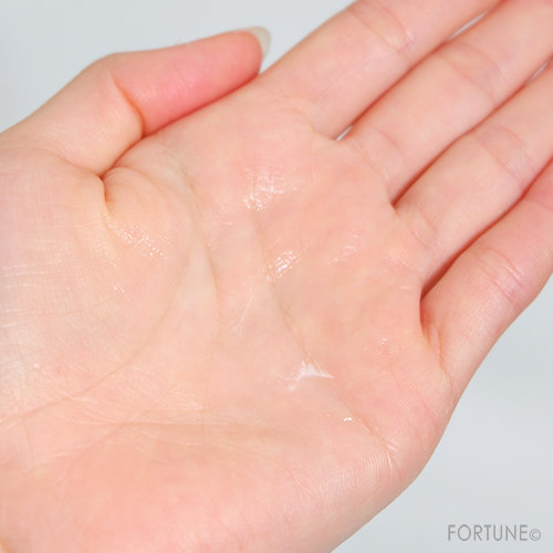 画像：JILL STUART Beautyジルスチュアート　ハピネスメッセージ　トリートメント　ヘアミスト & ハンドクリーム ホワイトフローラル