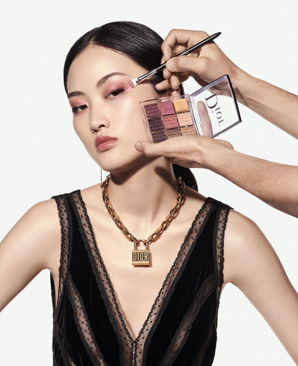 ディオール バックステージ アイ パレット「004 ローズウッド」