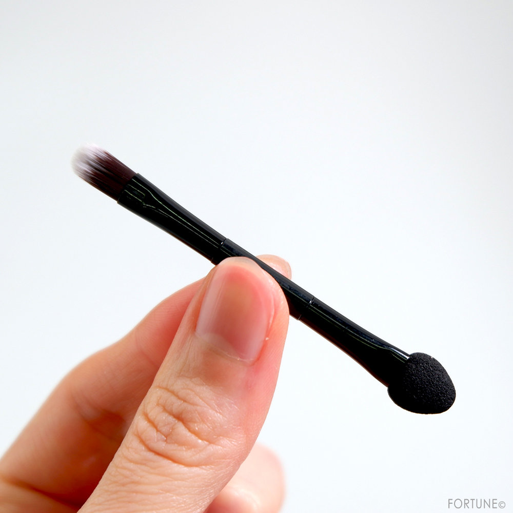 画像：メイベリン シティミニパレット