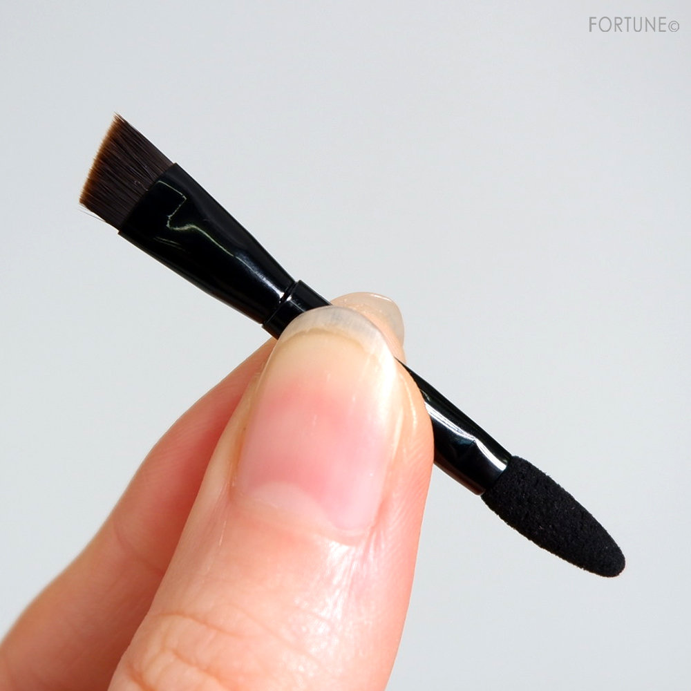 セルヴォーク インディケイト アイブロウパウダー