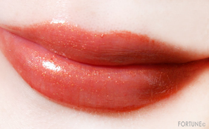 画像：JILL STUART Beauty（ジルスチュアート ビューティ）「リップブロッサム」68 classy marigold