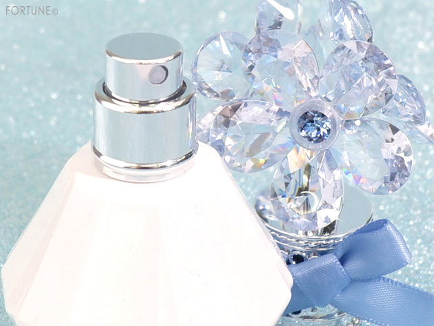 画像：「ジルスチュアート　クリスタルブルーム　サムシングピュアブルー　オードパルファン 」