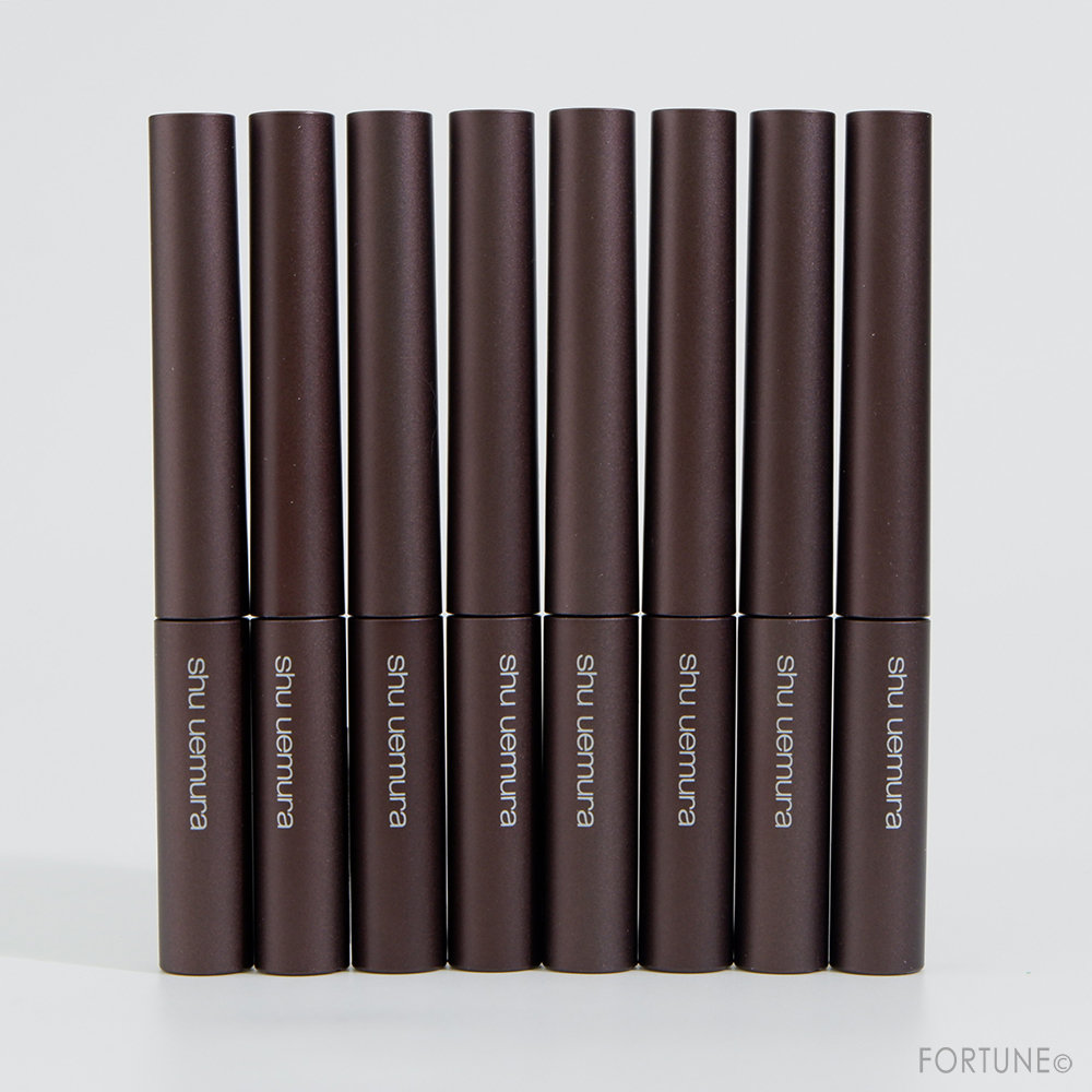 シュウ ウエムラ『クシ ブロー』