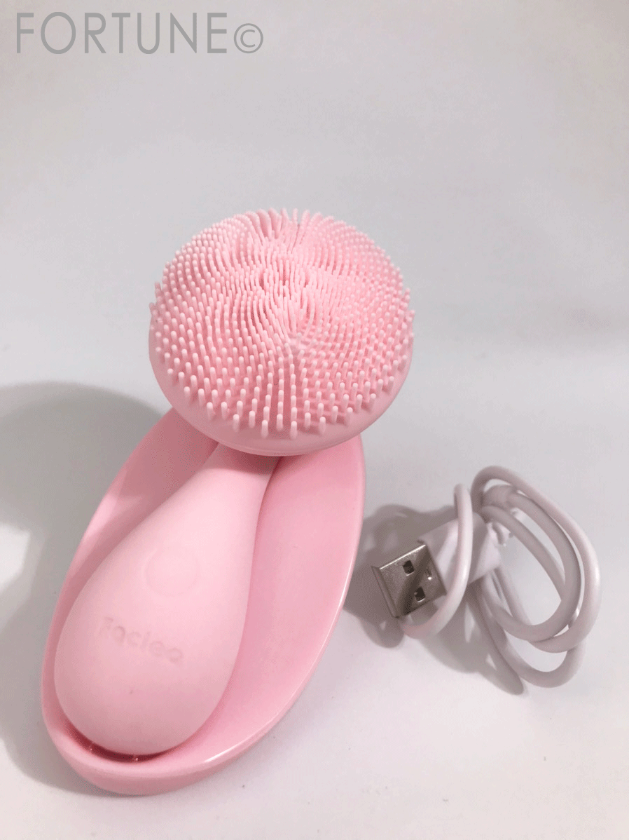 Faclea(ファクリア)/洗顔ブラシ