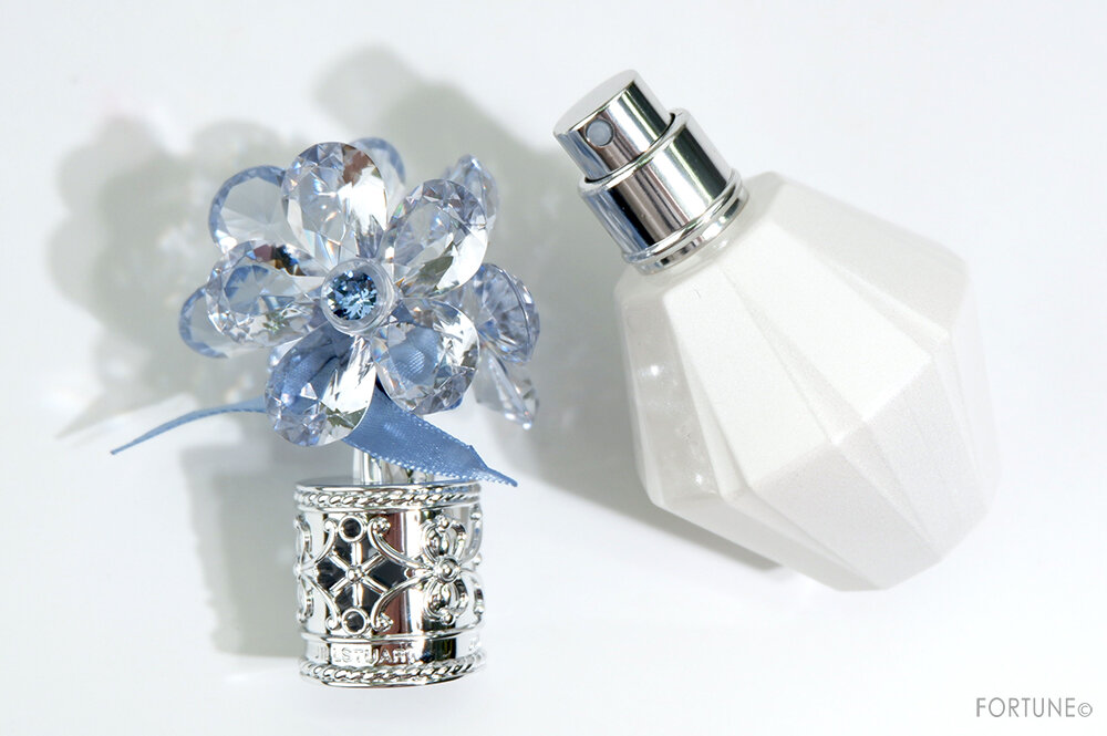 ジルスチュアート/クリスタルブルーム　サムシングピュアブルー　オードパルファン ＜限定品＞