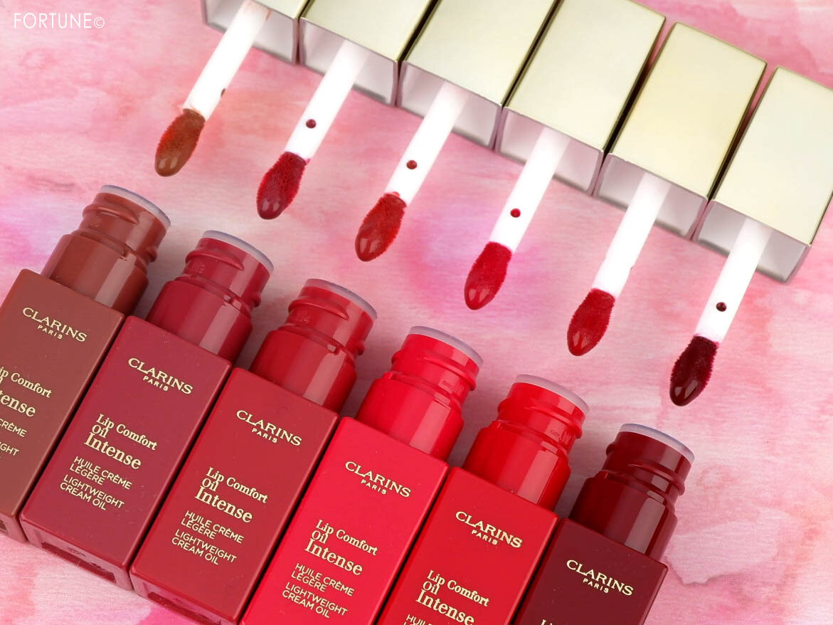 画像：CLARINS（クラランス）「コンフォート リップオイル インテンス」
