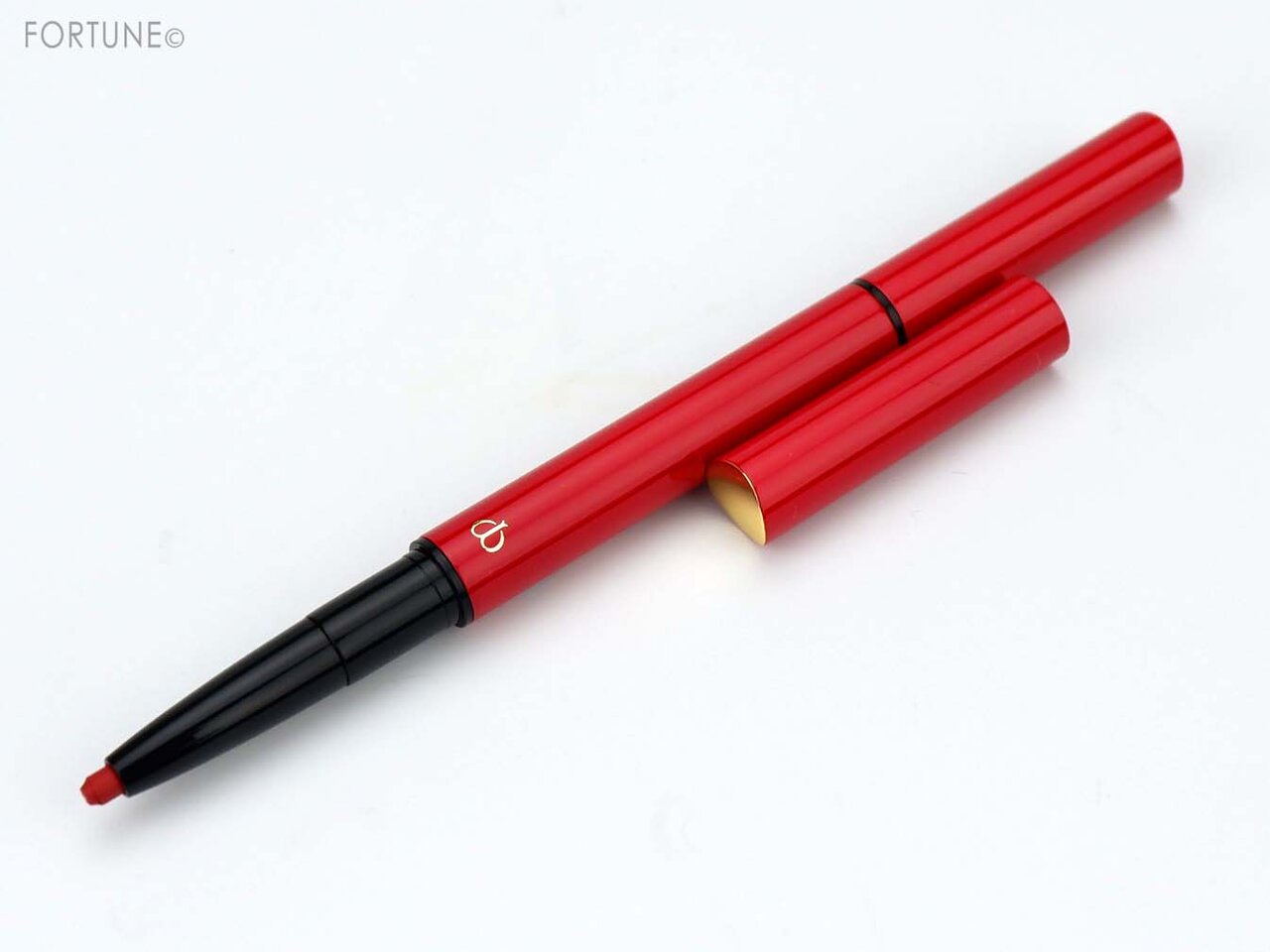 画像：クレ・ド・ポー ボーテ『レジェンドカラーコレクション』「スティロレーブル」103 レジェンド