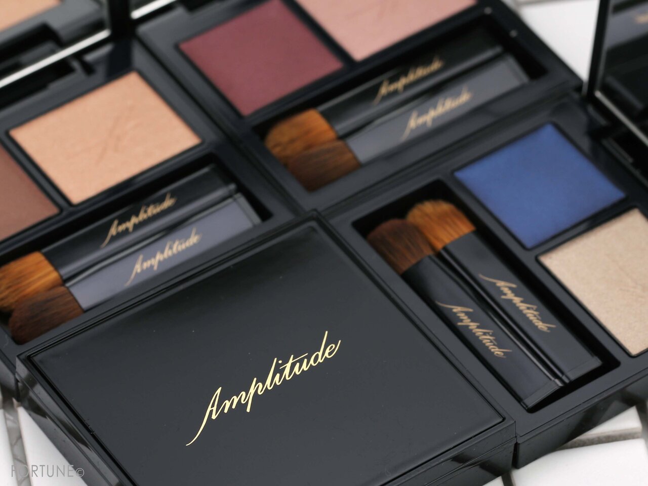《2020年秋冬コレクション》アンプリチュード「Amplitude コンスピキュアス ダブルアイズ」新色4色