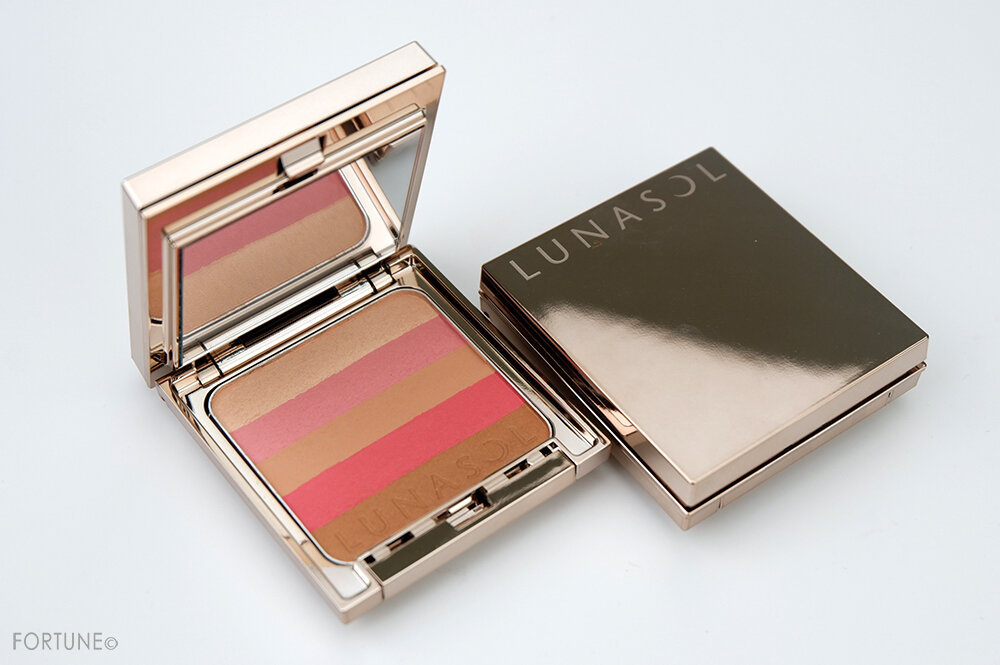  LUNASOL（ルナソル）『シックコンシャスブブレンダー』