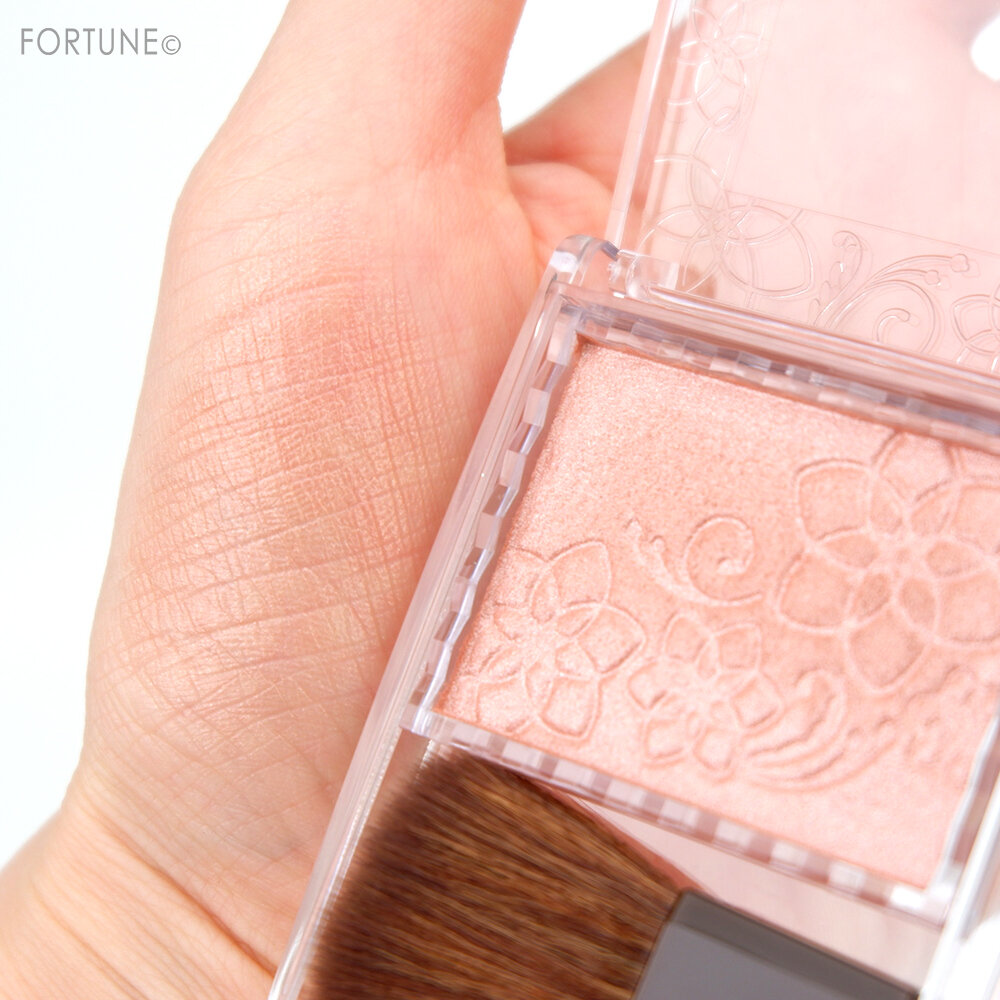 CEZANNE（セザンヌ）『パールグロウチーク』『ラスティンググロスリップ』『ボリュームラッシュマスカラ』