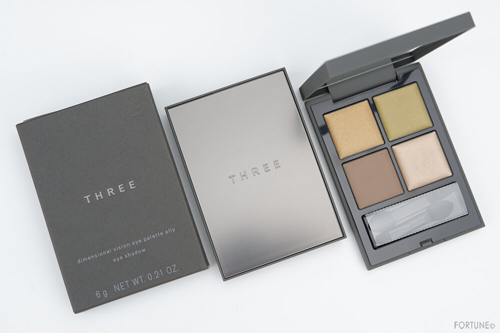 画像：『THREE ディメンショナルビジョンアイパレットアリー』