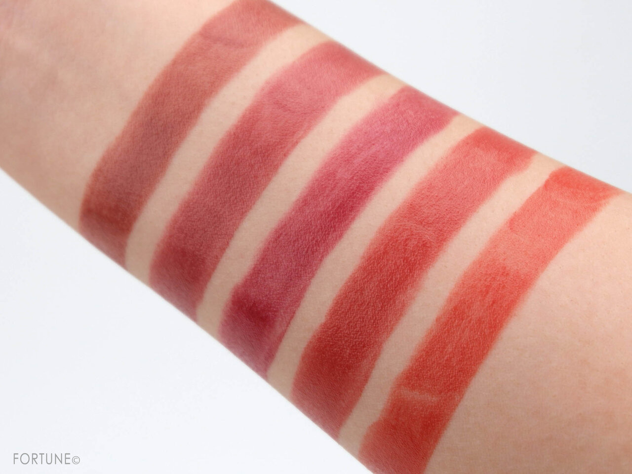 画像：excel（エクセル）『グレイズバームリップ』新色