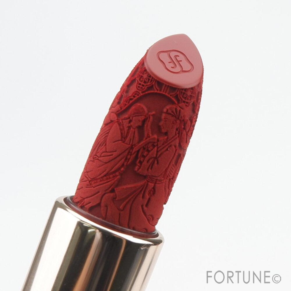 画像：中国コスメブランド 花西子（Florasis）「七夕限定ボックス」「同心鎖口紅」