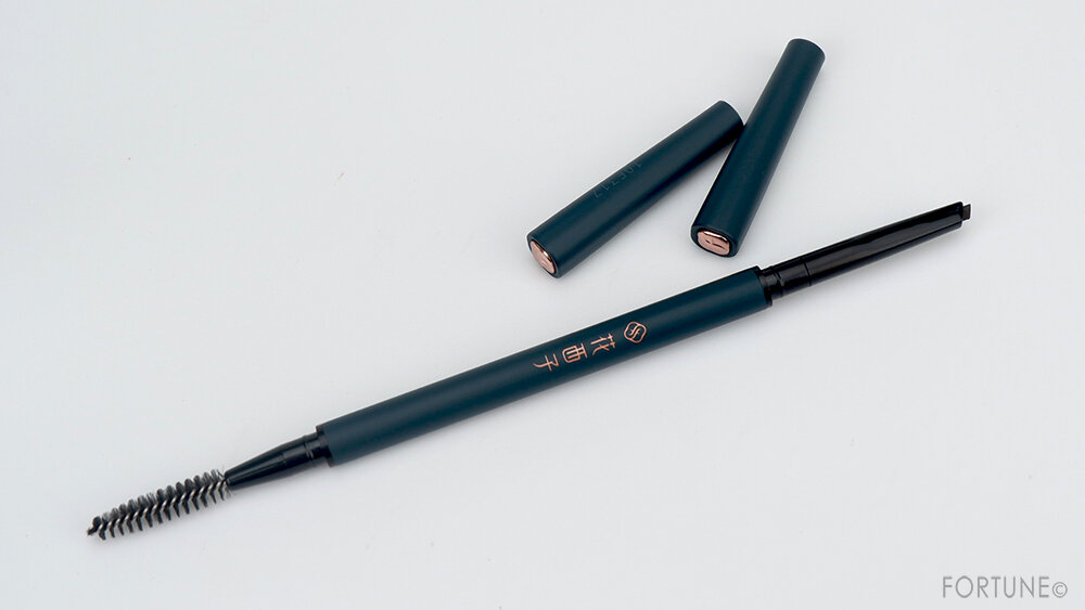 画像：中国コスメブランド 花西子（Florasis）「七夕限定ボックス」「螺黛アイブローペンシル」