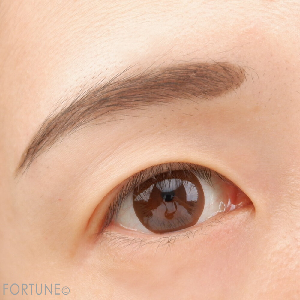 画像：中国コスメブランド 花西子（Florasis）「七夕限定ボックス」「螺黛アイブローペンシル」