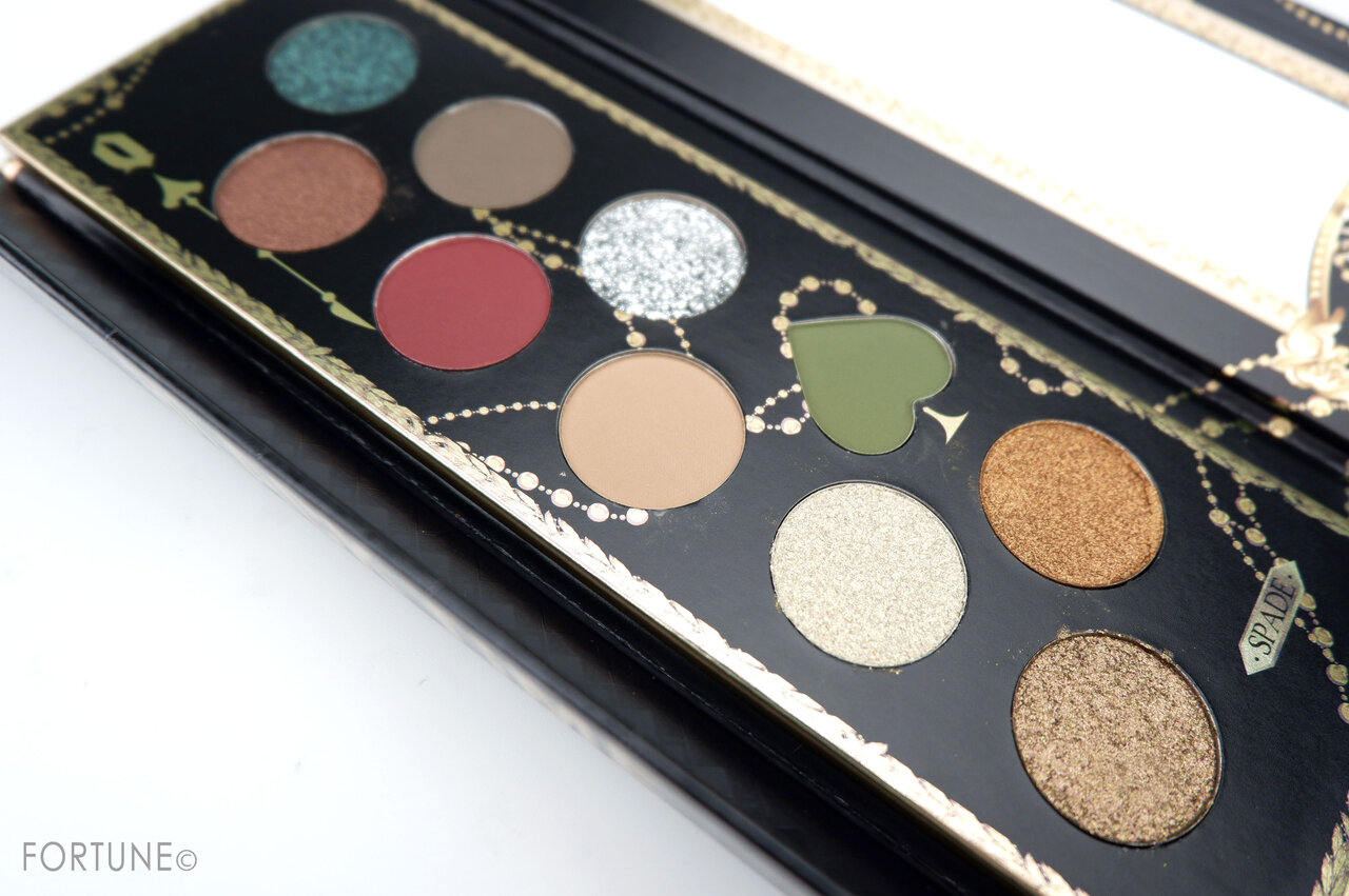 中国コスメ「BLACK TIME（ブラックタイム）」クイーン 10色アイシャドウパレット