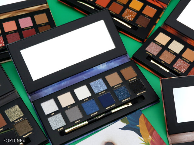 Perfect Diary(パーフェクトダイアリー)「DISCOVERY(ディスカバリー)コラボ アイシャドウパレット」