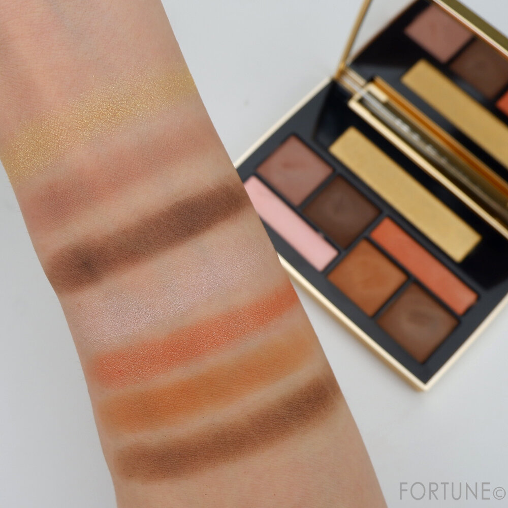 画像：Amplitude（アンプリチュード）2020クリスマスコフレ『アイカラーパレット ホリデーリミテッド』